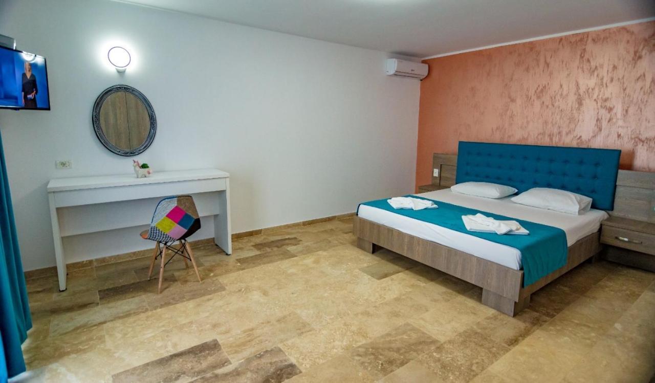 Blue Border Hotel Vama Veche Bagian luar foto